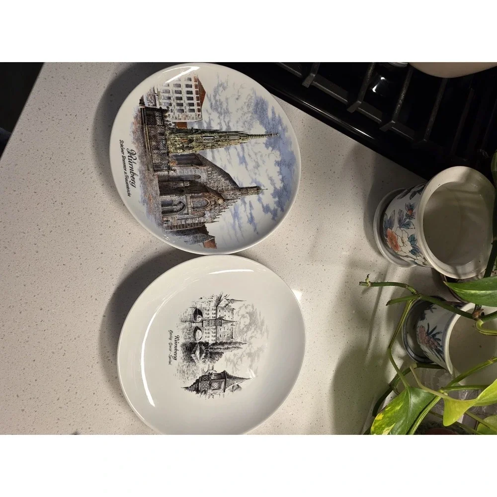 Kaiser Porzellan VTG German‎ Souvenir Porcelin Set of 2 Wall Plates